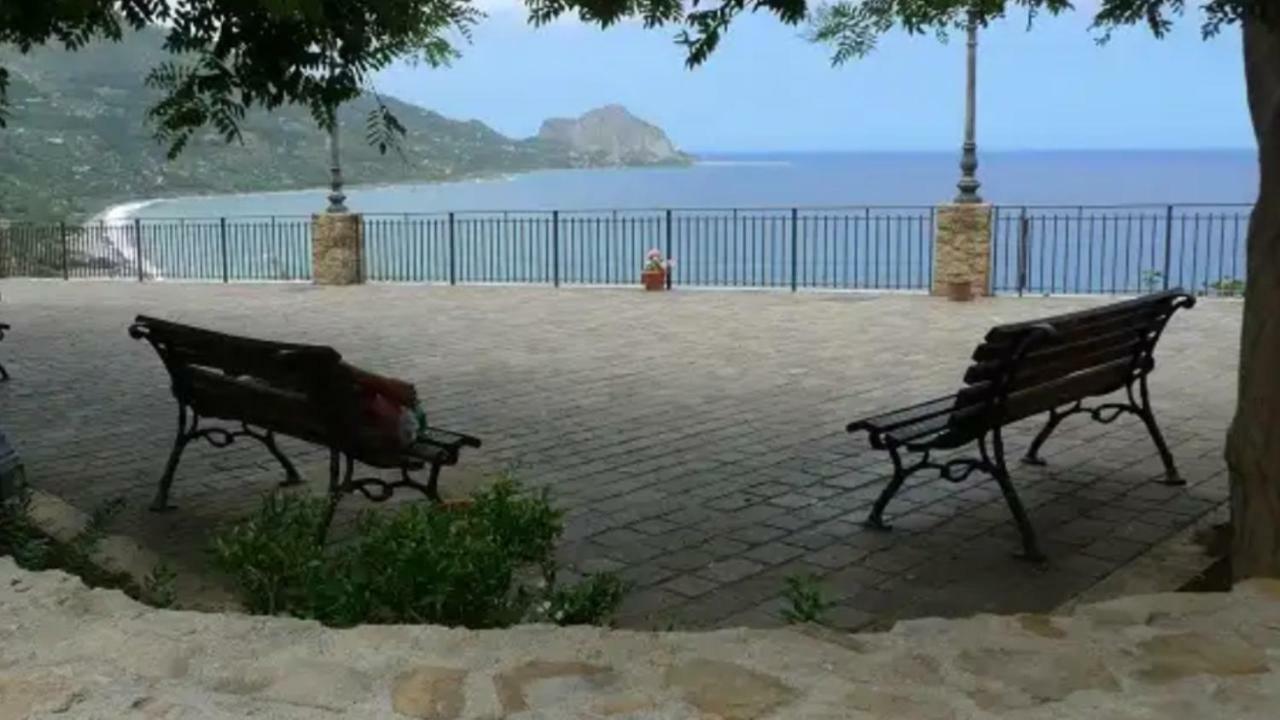 Dea Del Borgo Villa Sant'Ambrogio  Exterior foto
